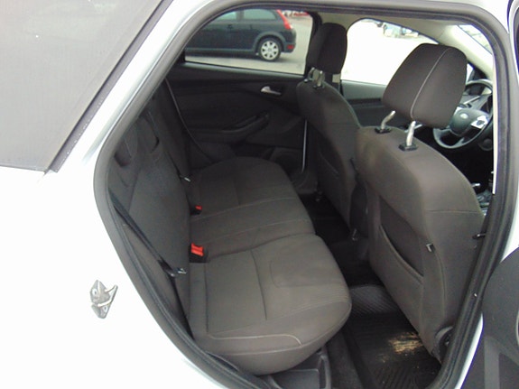 Ford Focus 9 of 10