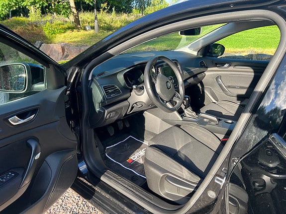 Renault Megane IV 5 of 10