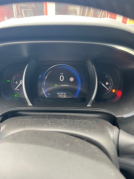 Renault Megane IV 7 of 10