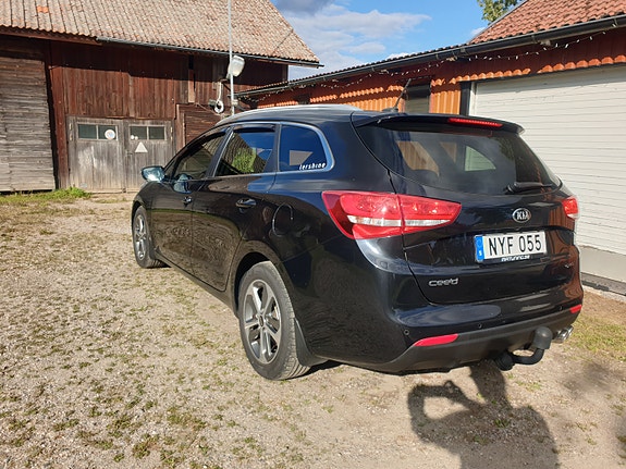 Kia Ceed 3 of 6