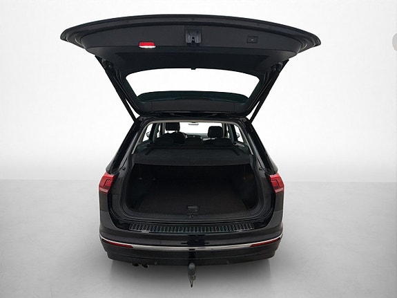 Volkswagen Tiguan 11 of 30