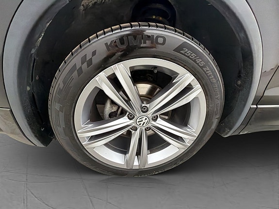 Volkswagen Tiguan 27 of 30