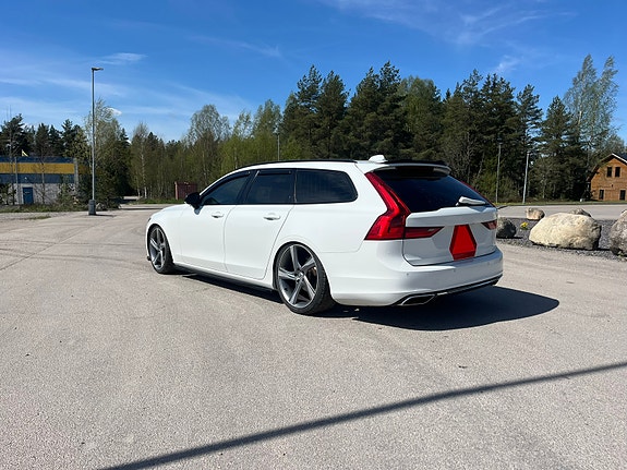 Volvo V90 4 of 7
