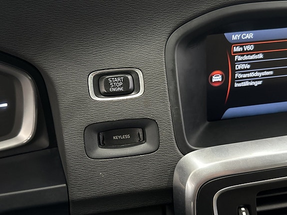 Volvo V60 25 of 30