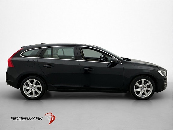 Volvo V60 9 of 30