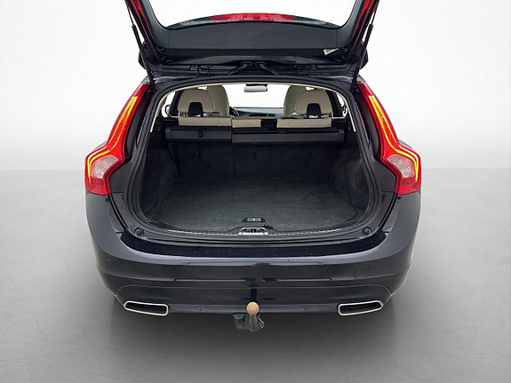 Volvo V60 10 of 30