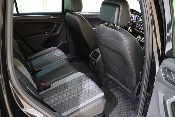 Volkswagen Tiguan 11 of 30