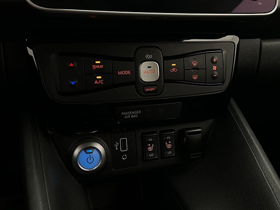 Nissan Leaf 23 of 30