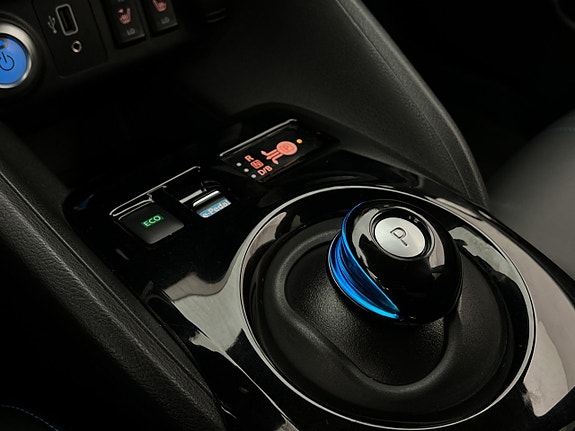 Nissan Leaf 24 of 30