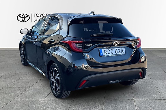 Toyota Yaris 3 of 22