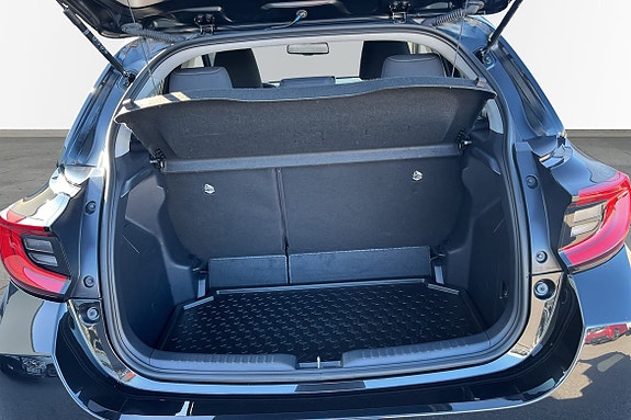 Toyota Yaris 11 of 22