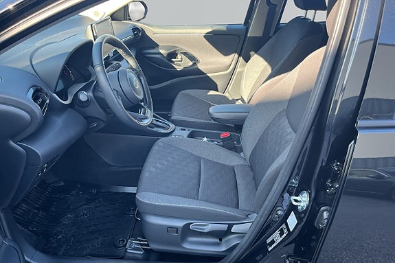 Toyota Yaris 13 of 22