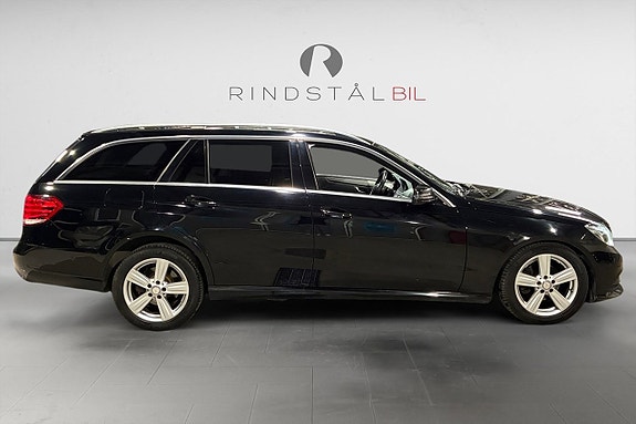 Mercedes-Benz E220 8 of 17