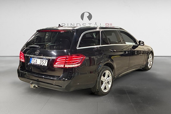 Mercedes-Benz E220 7 of 17