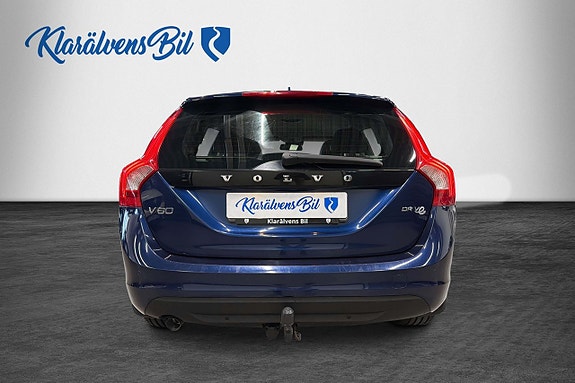 Volvo V60 8 of 16
