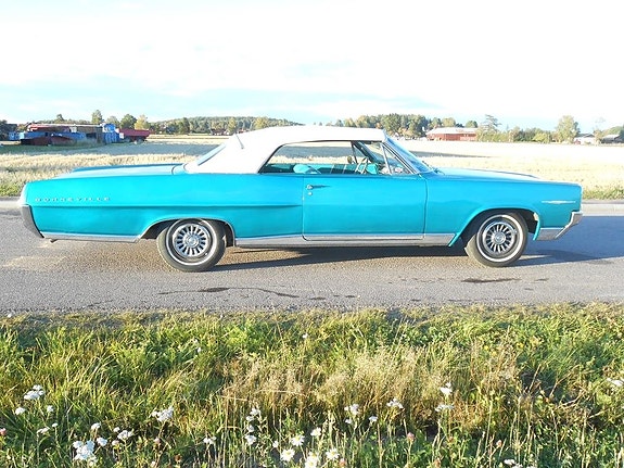 Pontiac Bonneville 2 of 24