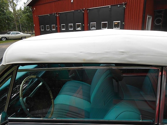 Pontiac Bonneville 20 of 26