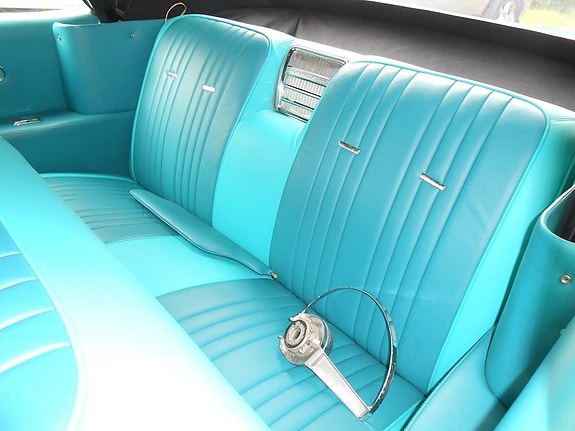 Pontiac Bonneville 13 of 26