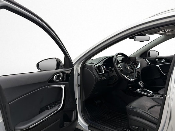 Kia XCeed 10 of 30