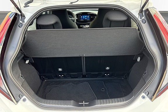 Toyota Aygo X 11 of 20
