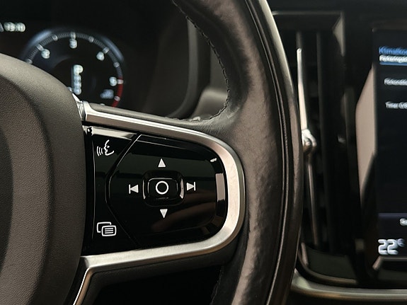 Volvo V90 Cross Country 25 of 30