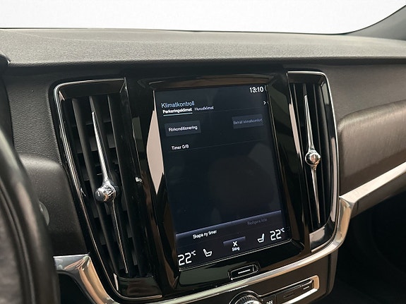 Volvo V90 Cross Country 21 of 30