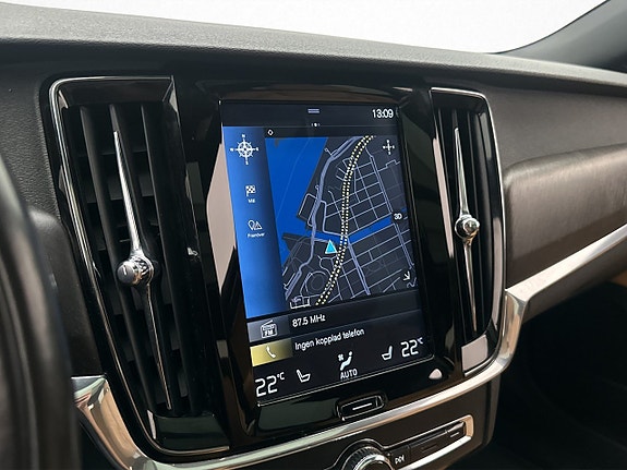 Volvo V90 Cross Country 16 of 30