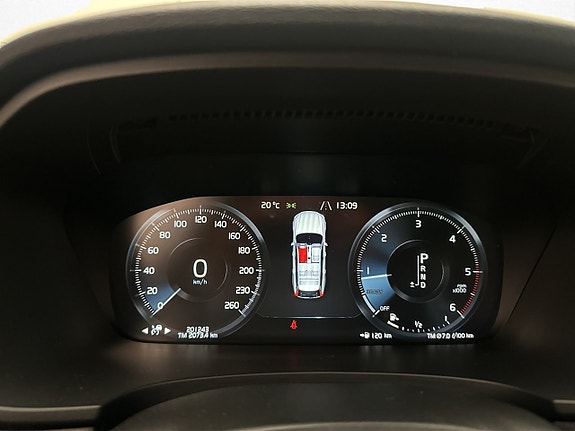 Volvo V90 Cross Country 15 of 30