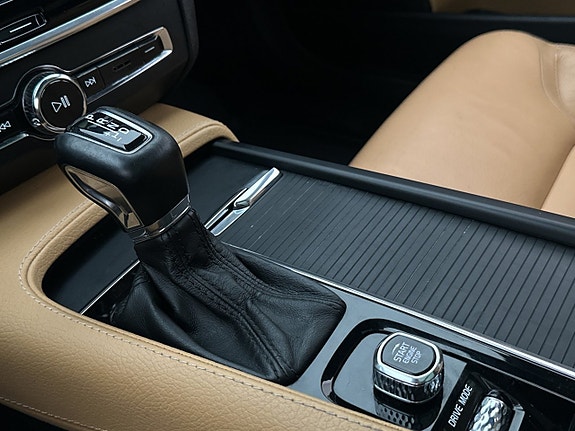 Volvo V90 Cross Country 23 of 30