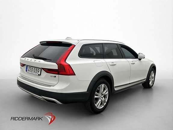Volvo V90 Cross Country 6 of 30