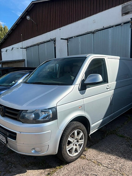 Volkswagen Transporter 2 of 9