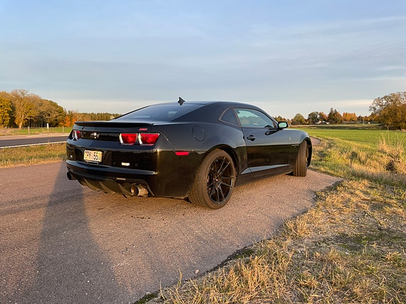 Chevrolet Camaro 2 of 6