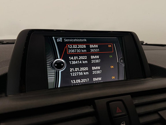 BMW 118d 12 of 13