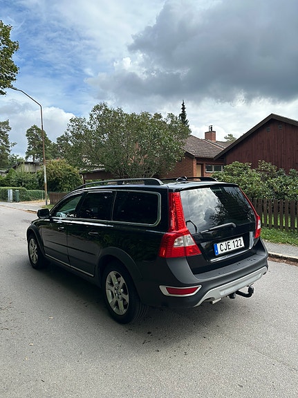 Volvo XC70 3 of 7