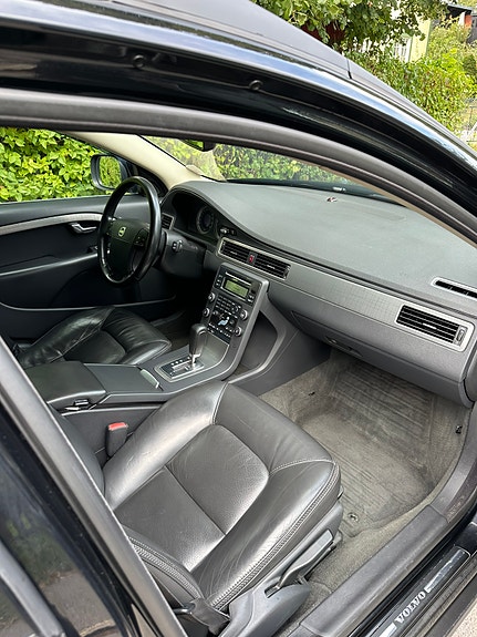 Volvo XC70 5 of 7