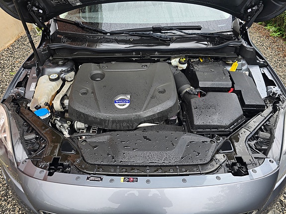 Volvo V40 14 of 15