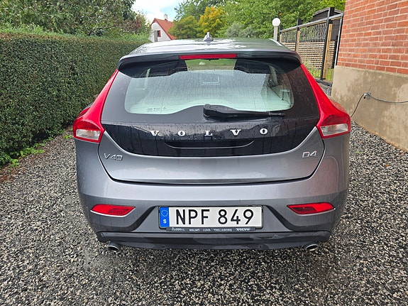 Volvo V40 5 of 15