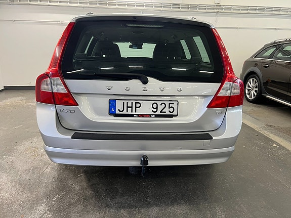 Volvo V70 4 of 13