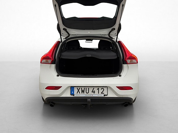 Volvo V40 9 of 27