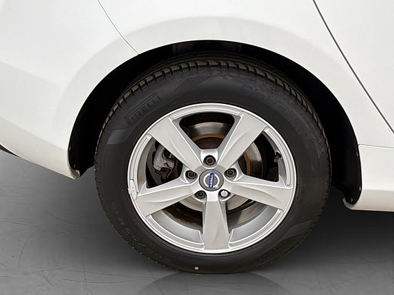 Volvo V40 26 of 27