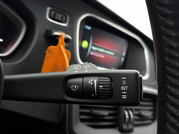 Volvo V40 21 of 27