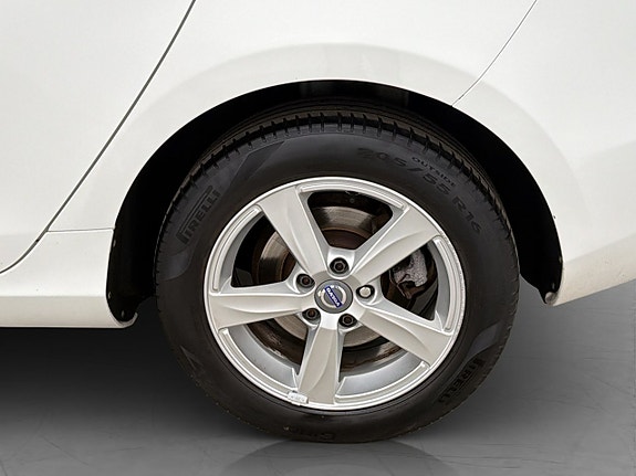 Volvo V40 25 of 27
