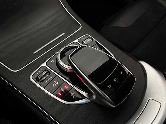 Mercedes-Benz C450 20 of 30