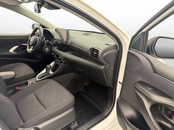 Toyota Yaris 14 of 27