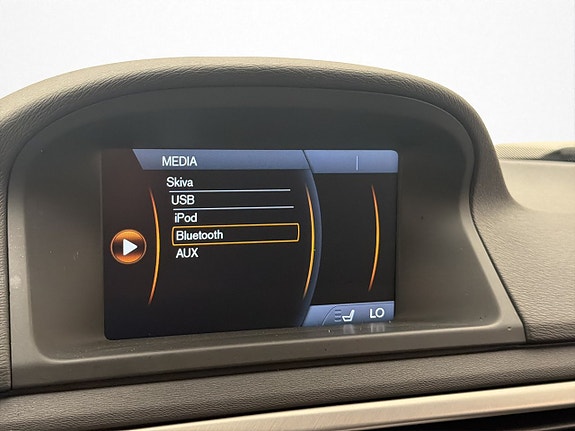 Volvo V70 21 of 30