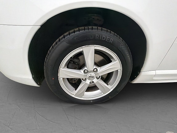 Volvo V70 27 of 30