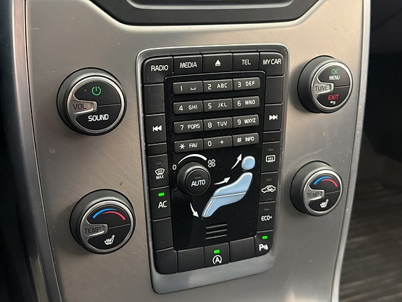 Volvo V70 23 of 30