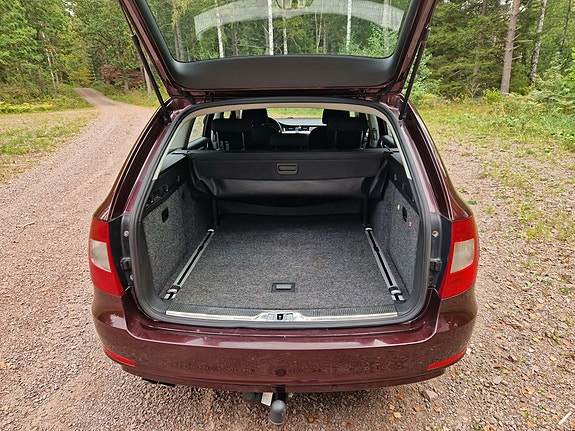 Skoda Superb 6 of 8