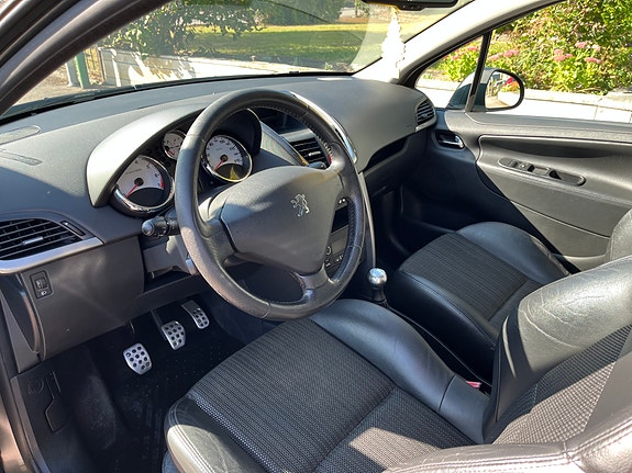 Peugeot 207 4 of 7