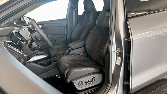Audi Q4 e-tron 8 of 15